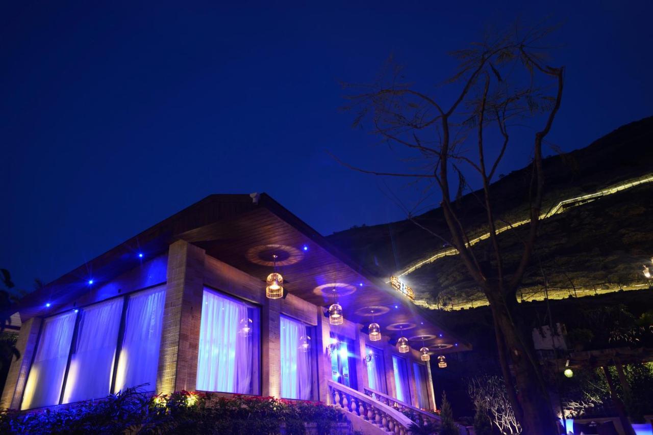 Della Resorts Lonavala Extérieur photo
