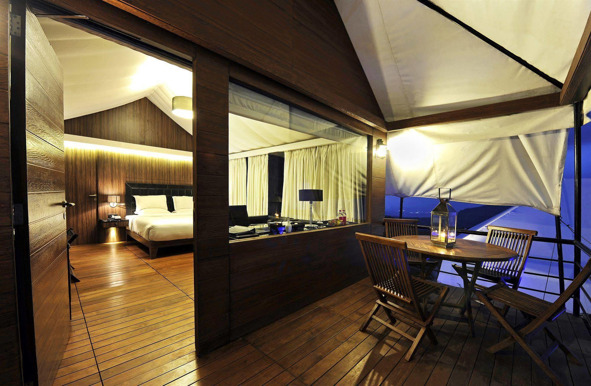 Della Resorts Lonavala Extérieur photo